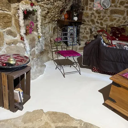 Apartment Cave Seraphie Saint-Michel-de-Chabrillanoux